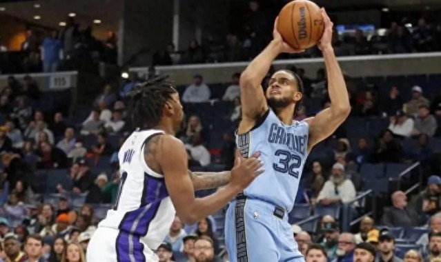 开云-从场均3+2到10+6，开拓者弃将“人挪活”，球迷：杨瀚森也试试？