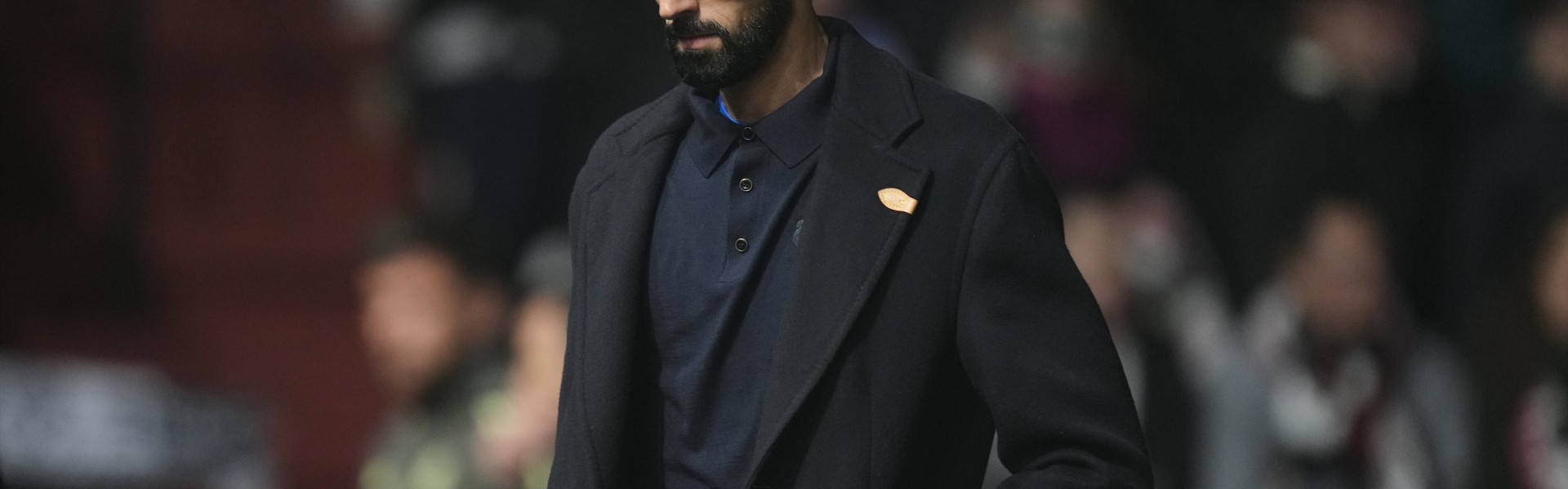 开云登录入口-科贝电台：皇马请求南看台球迷不要嘘球队，怕场面太难看