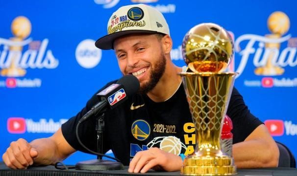 28顺位选择众多 这位大三侧翼为何能吸引勇士？