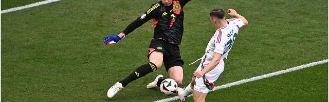 开云登录入口-德国队2连胜提前晋级淘汰赛，排队给京多安道歉吧！