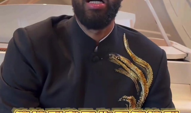 Kaiyun-保罗·乔治身穿中山装耍帅&amp;秀中文：法拉利老了也是法拉利